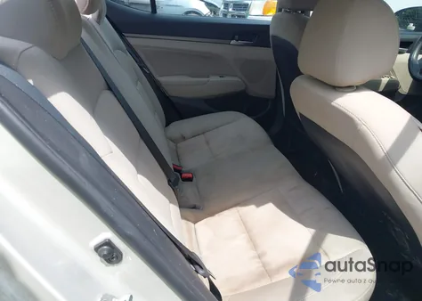 2018 Hyundai Elantra Sel из США, поврежденный, VIN 5NPD84LF3JH235689